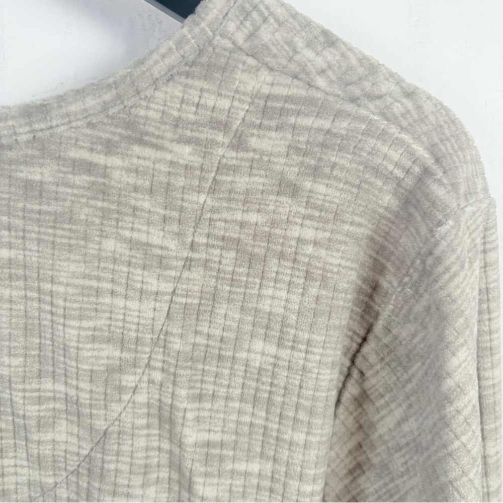 Croft & Barrow Intimates Women’s XL Pajama Top Gray Long Sleeve Lounge Sleepwear - Picture 3 of 9